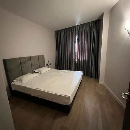 Gia Waterfront Apartman Napospart